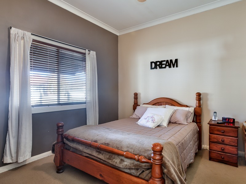8 Jefferson Street, Adamstown NSW 2289