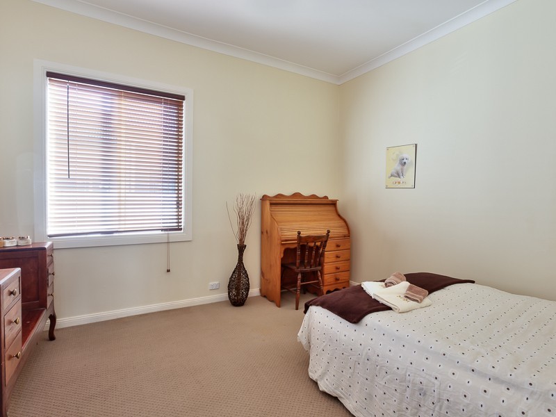 8 Jefferson Street, Adamstown NSW 2289