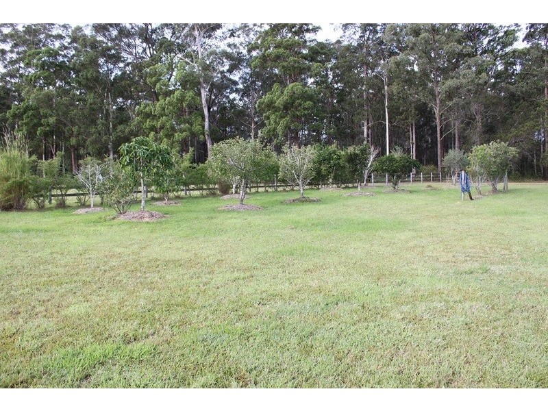 20 Mullalone Place, Pampoolah NSW 2430