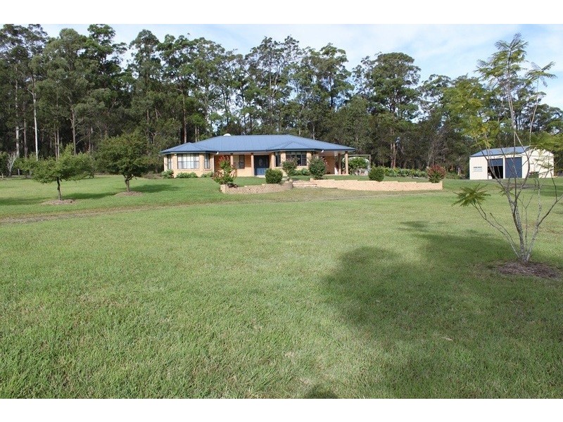 20 Mullalone Place, Pampoolah NSW 2430