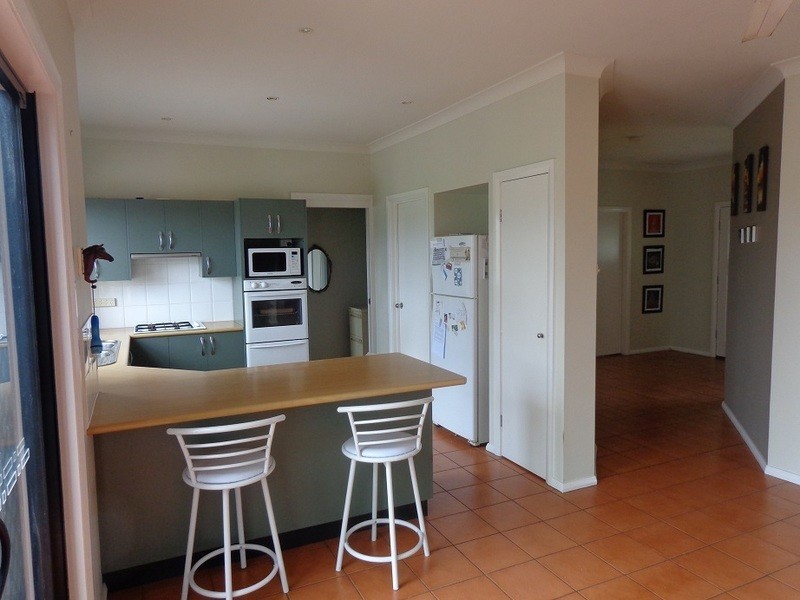 14 Lavis Lane, Williamtown NSW 2318