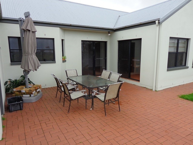 14 Lavis Lane, Williamtown NSW 2318