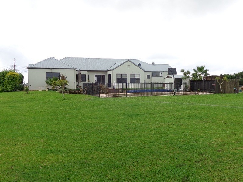 14 Lavis Lane, Williamtown NSW 2318