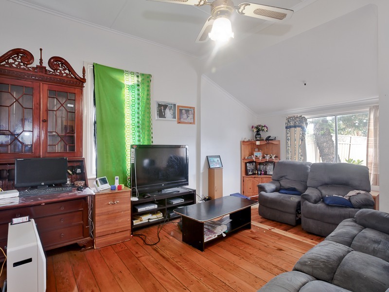 34 William Street, Stockton NSW 2295