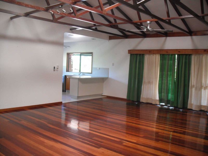 5 Donnelly Close, Brinsmead QLD 4870