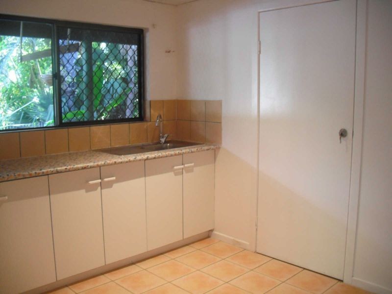 5 Donnelly Close, Brinsmead QLD 4870