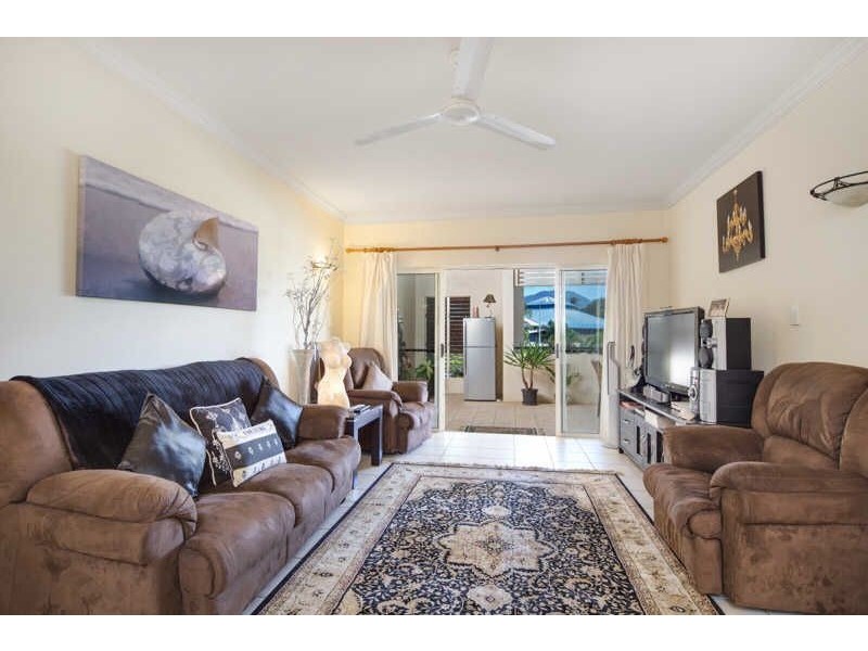 17/304 Lake Street, Cairns QLD 4870