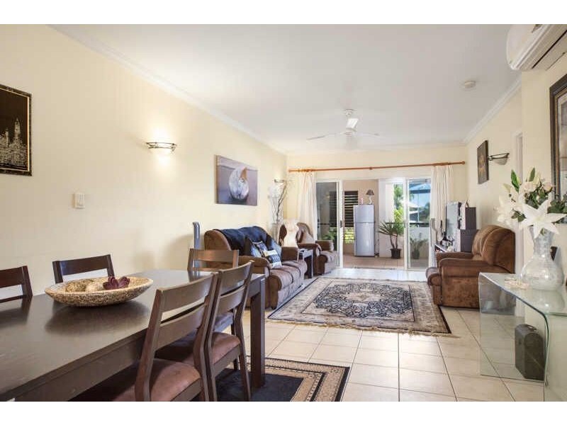 17/304 Lake Street, Cairns QLD 4870