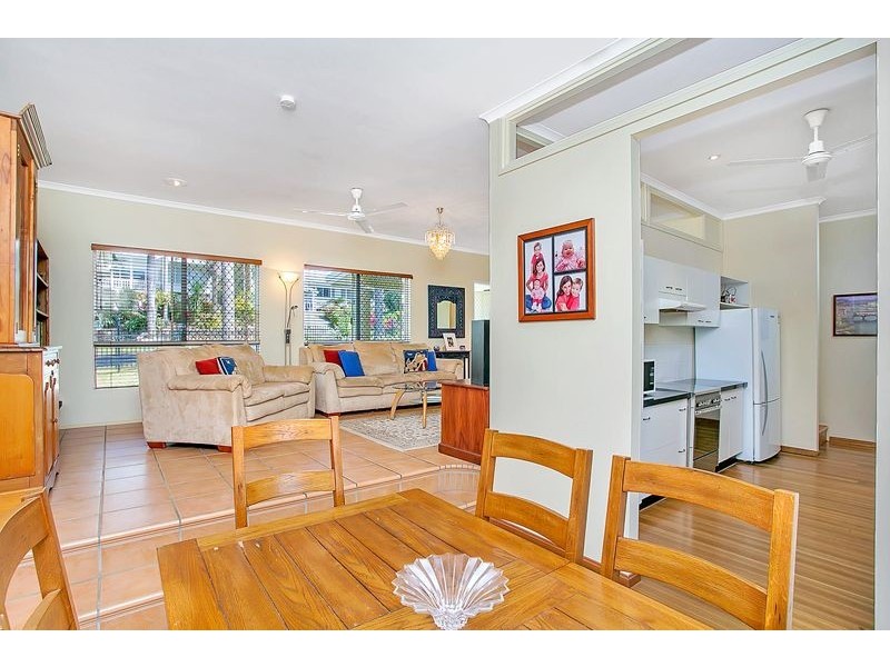 36 Southerden Drive, Mooroobool QLD 4870