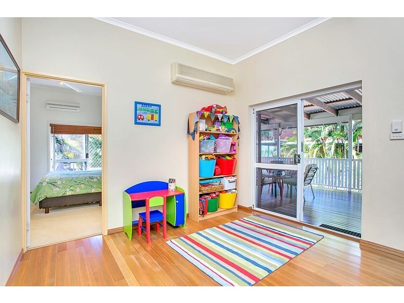 36 Southerden Drive, Mooroobool QLD 4870