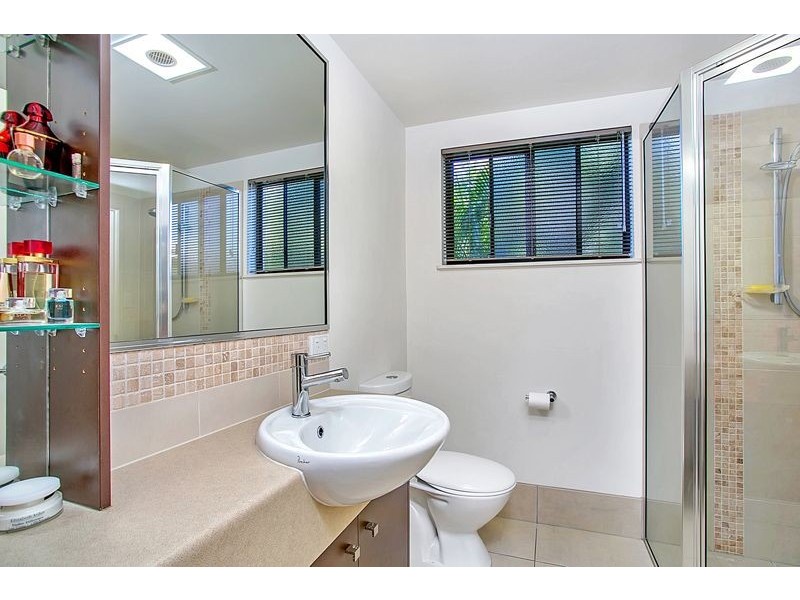 2/27-29 Pembroke Street, Parramatta Park QLD 4870
