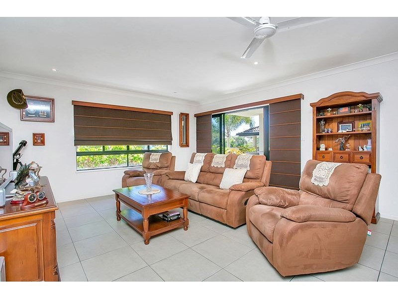 2/27-29 Pembroke Street, Parramatta Park QLD 4870