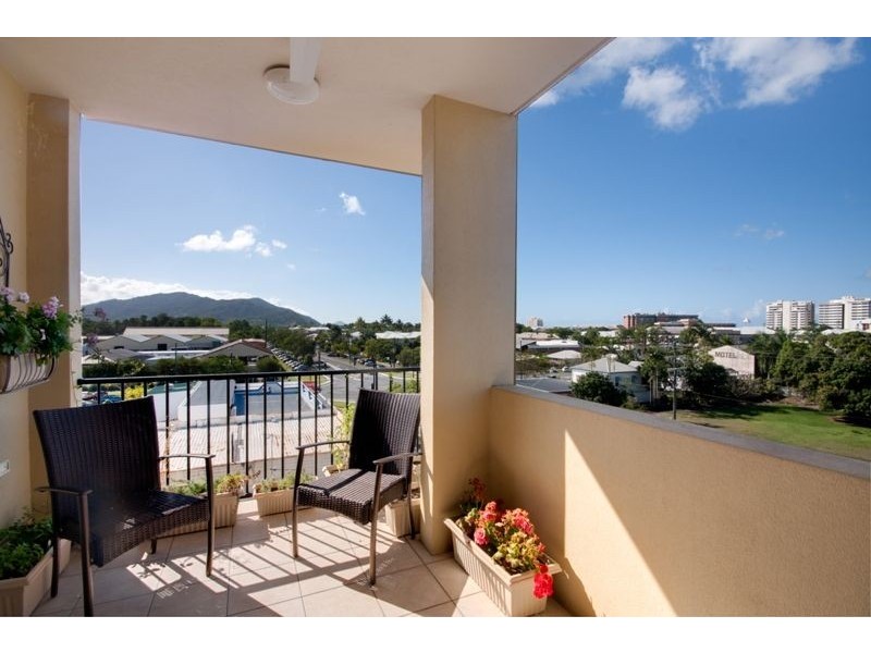 37/93-95 McLeod Street, Cairns QLD 4870