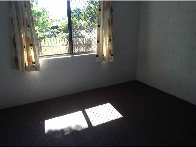 1/37 Simon Street, Freshwater QLD 4870