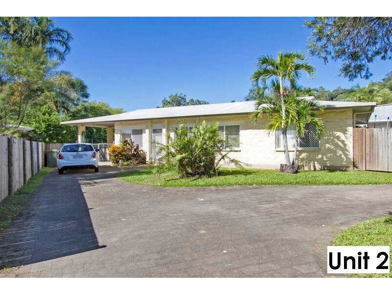 2/9 Deshon Street, Whitfield QLD 4870