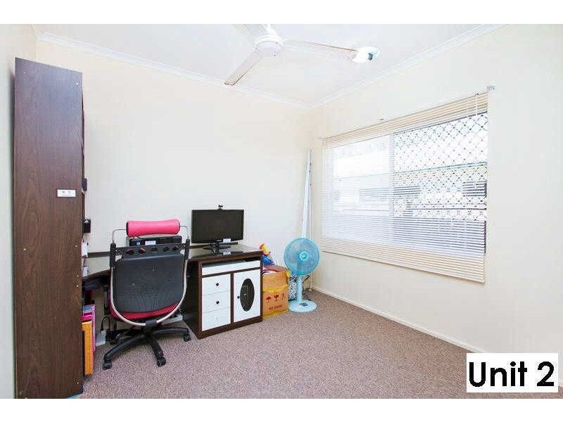 2/9 Deshon Street, Whitfield QLD 4870