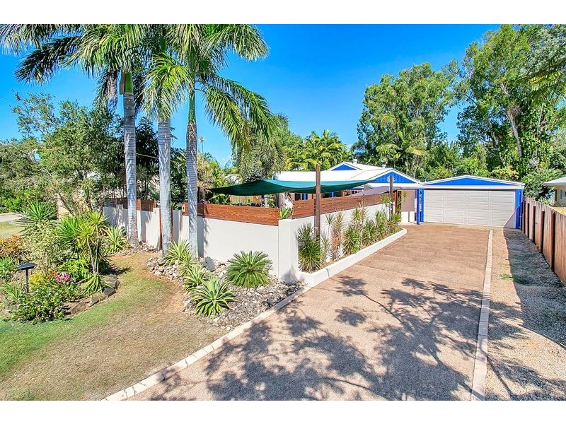 13 Magnolia Street, Holloways Beach QLD 4878