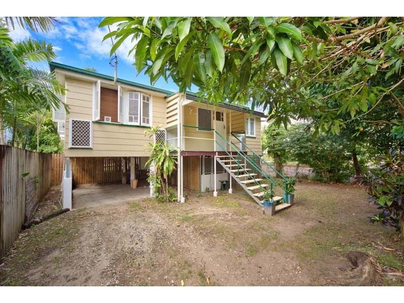 13 John Street, Cairns North QLD 4870