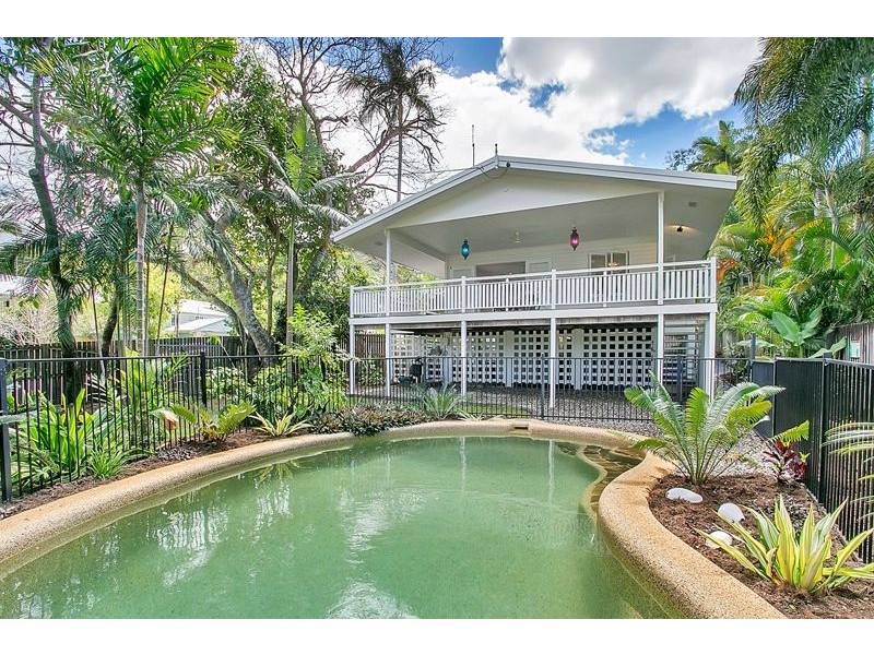 32 Pyne St (AKA 55 Walsh St, Edge Hill QLD 4870