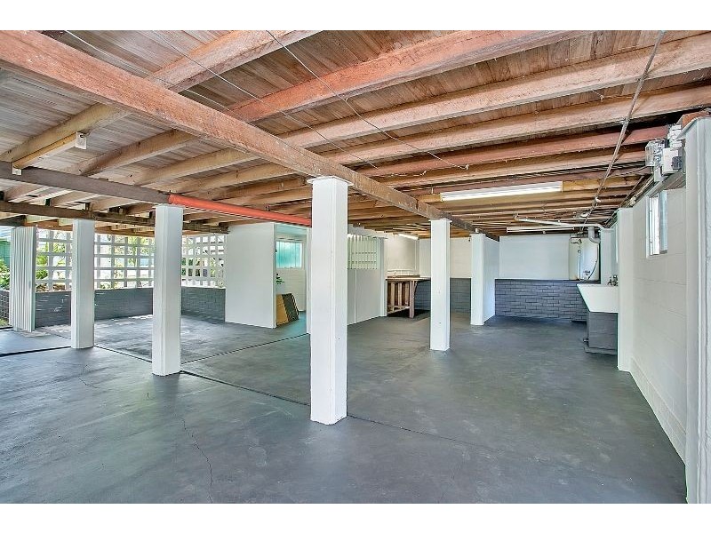 32 Pyne St (AKA 55 Walsh St, Edge Hill QLD 4870