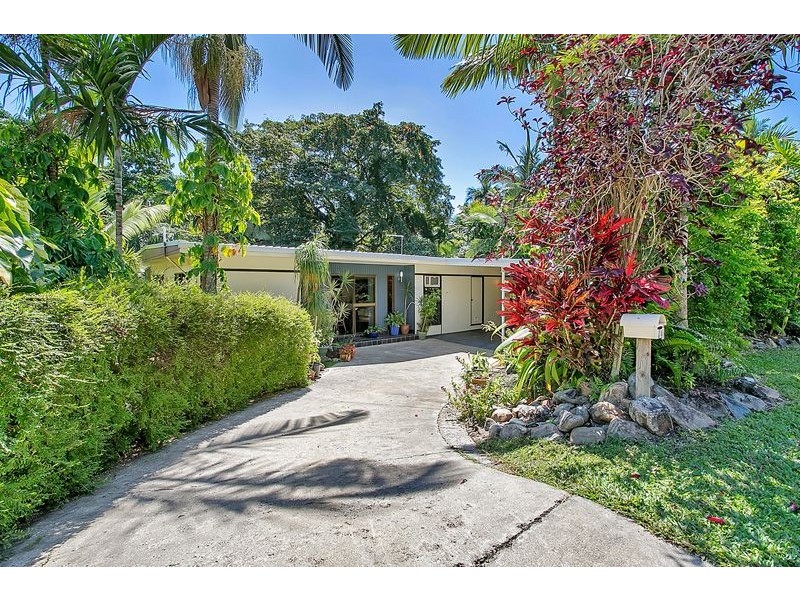 14 View Street, Brinsmead QLD 4870