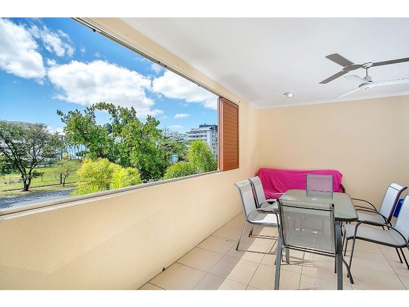 101/335 Lake Street, Cairns North QLD 4870
