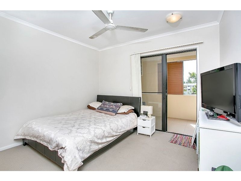 101/335 Lake Street, Cairns North QLD 4870