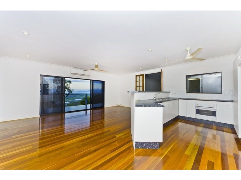 39-41 Chatham Terrace, Smithfield QLD 4878