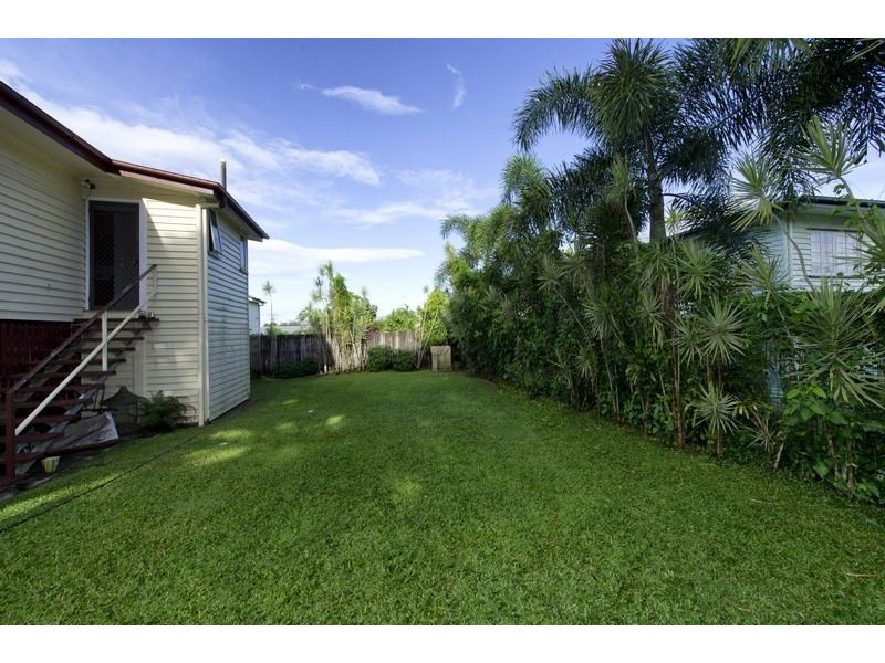 43 Balaclava Road, Earlville QLD 4870