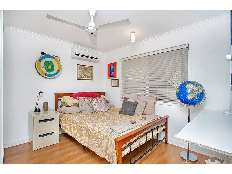 7 Goru Court, Mooroobool QLD 4870