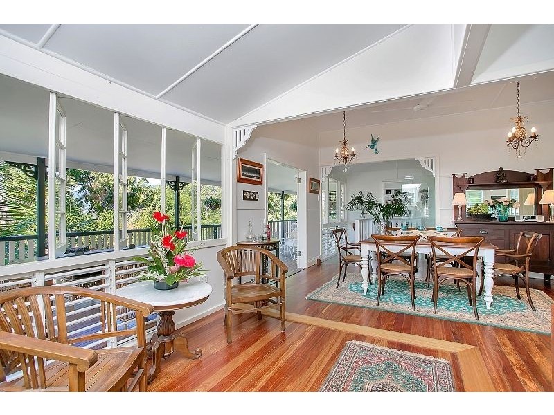 32 Walsh Street, Edge Hill QLD 4870