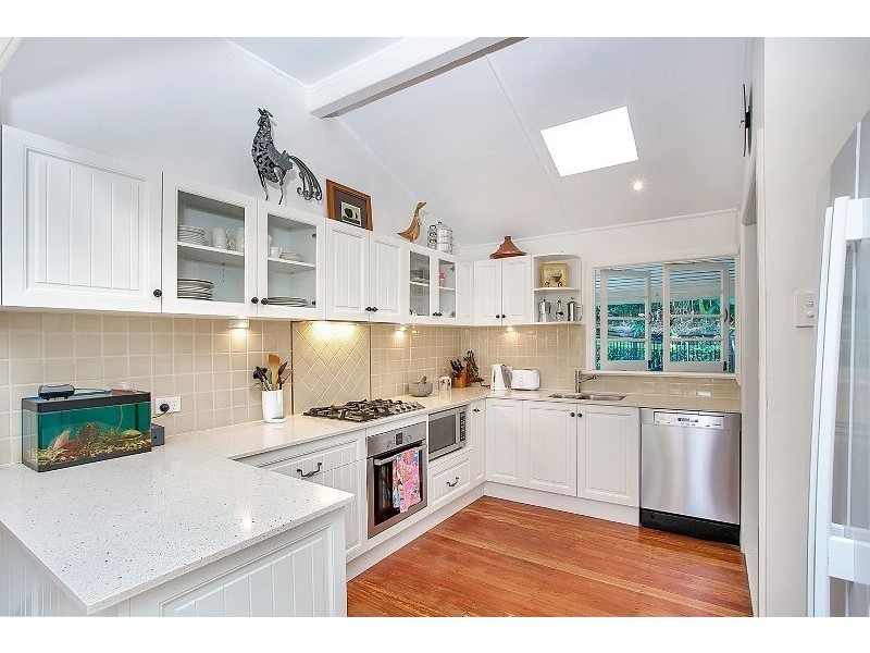 32 Walsh Street, Edge Hill QLD 4870