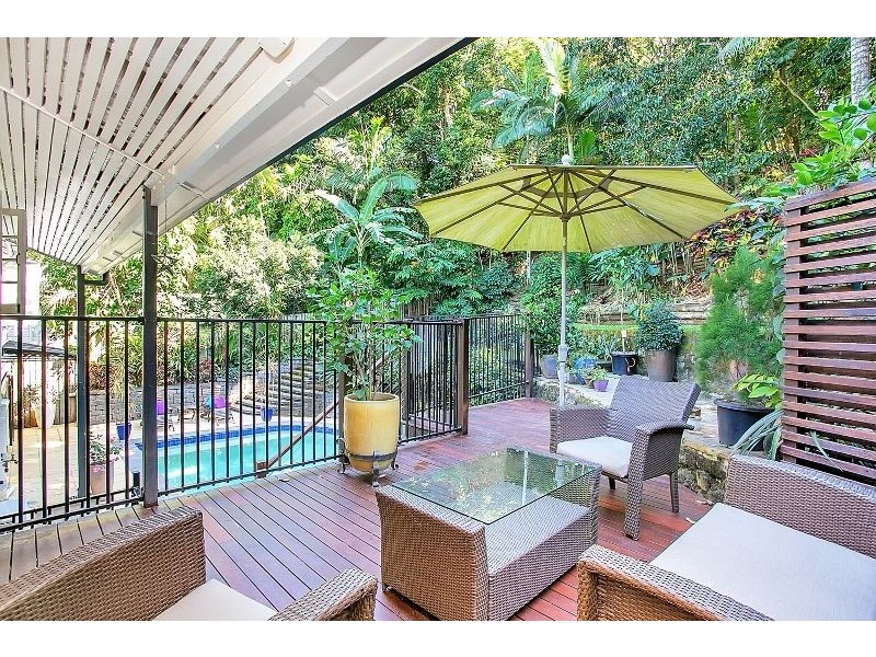 32 Walsh Street, Edge Hill QLD 4870