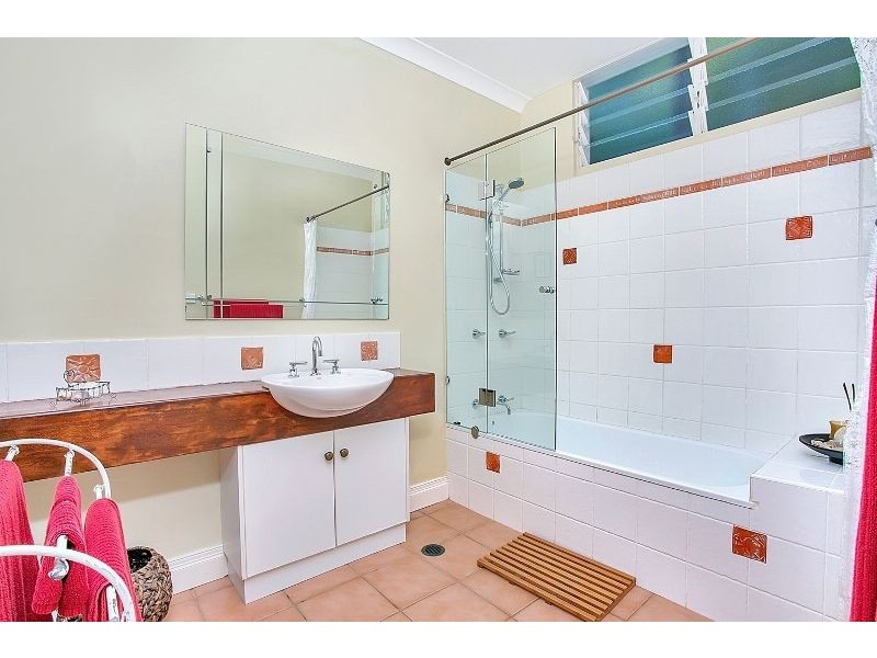 32 Walsh Street, Edge Hill QLD 4870