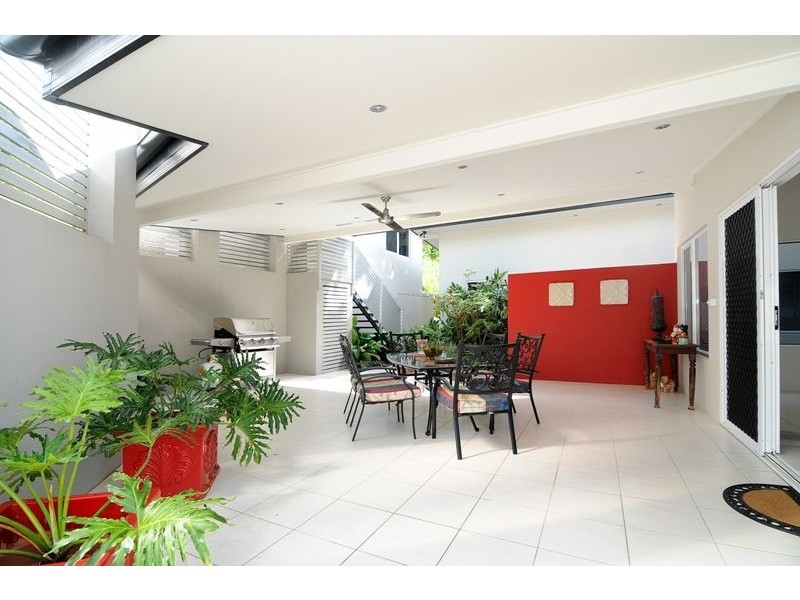 49 Flecker Street, Whitfield QLD 4870