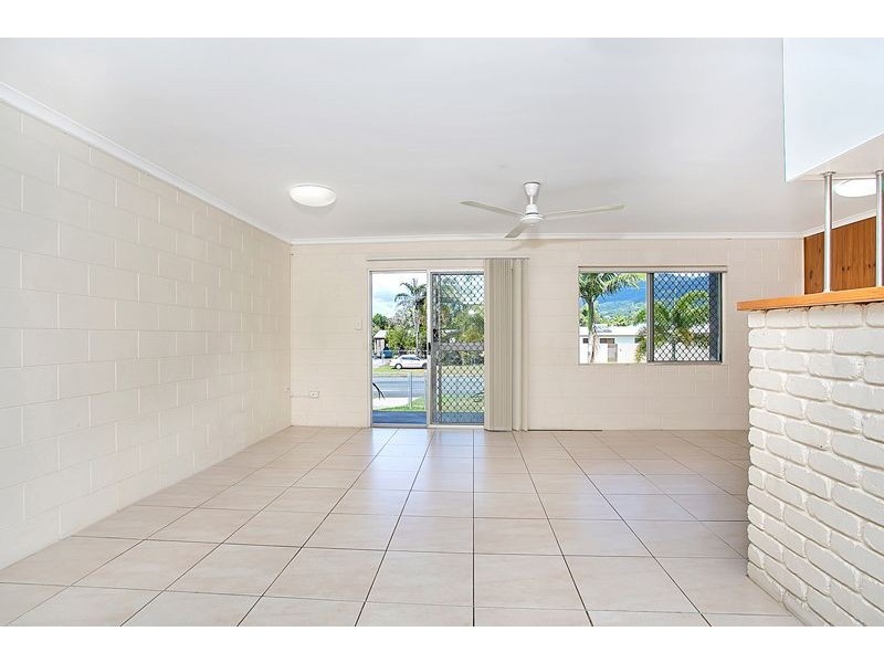 30 Beatrice Street, Mooroobool QLD 4870