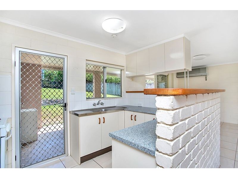 30 Beatrice Street, Mooroobool QLD 4870