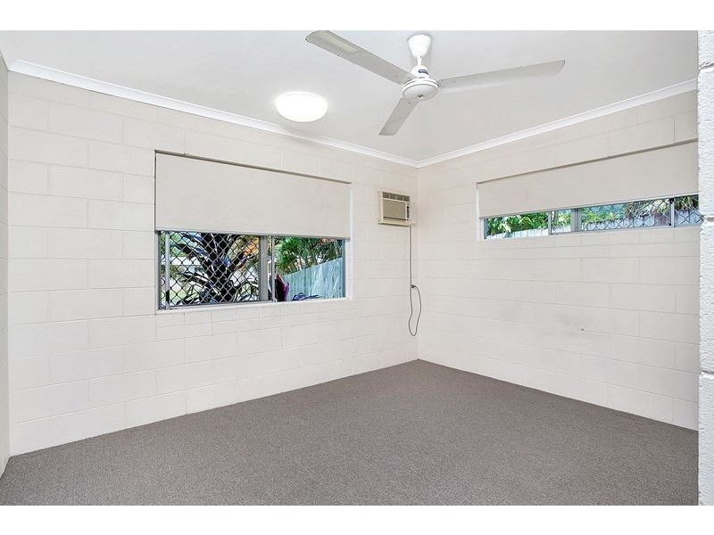 30 Beatrice Street, Mooroobool QLD 4870