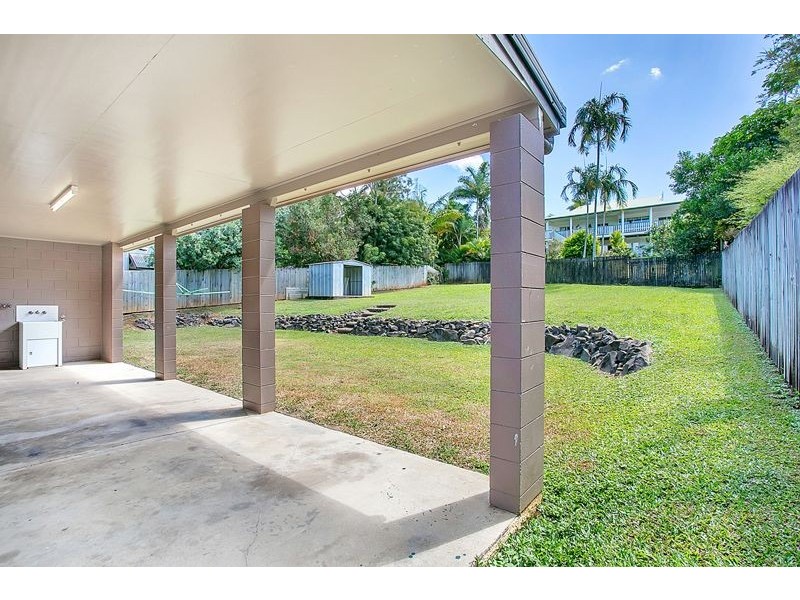 30 Beatrice Street, Mooroobool QLD 4870