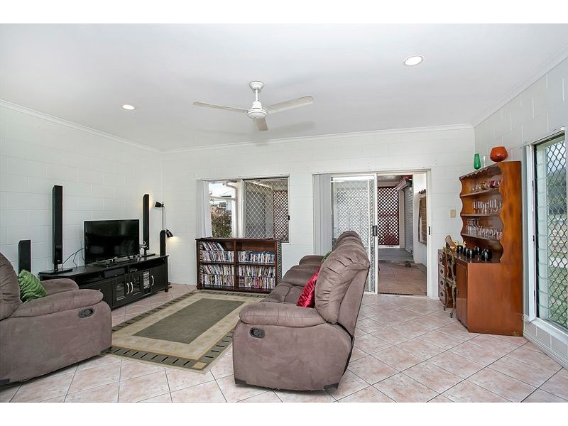 34 Mercurio Street, White Rock QLD 4868