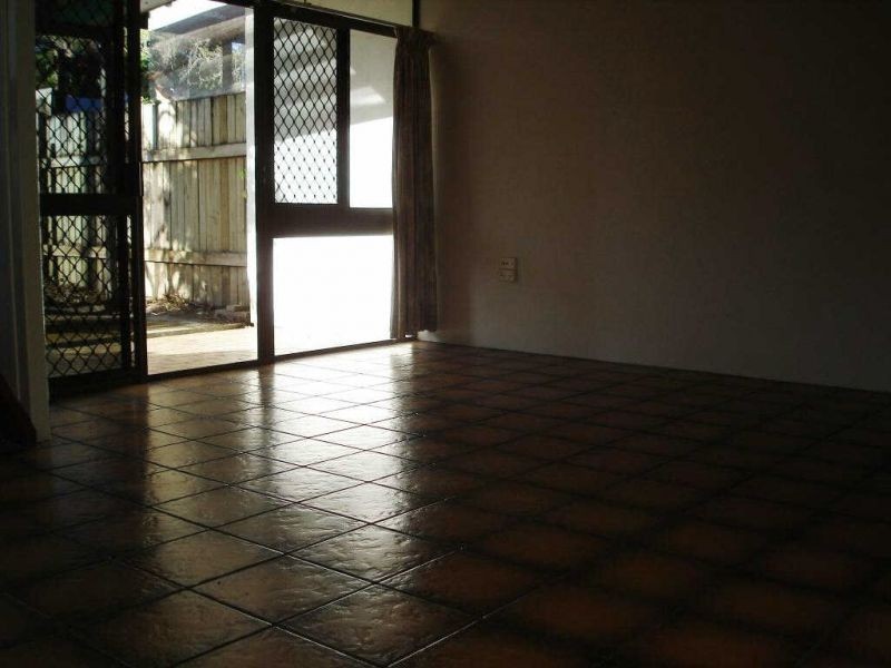 2/67 Woodward St, Edge Hill QLD 4870