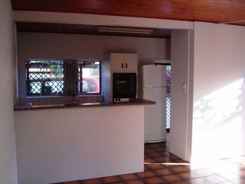 2/67 Woodward St, Edge Hill QLD 4870