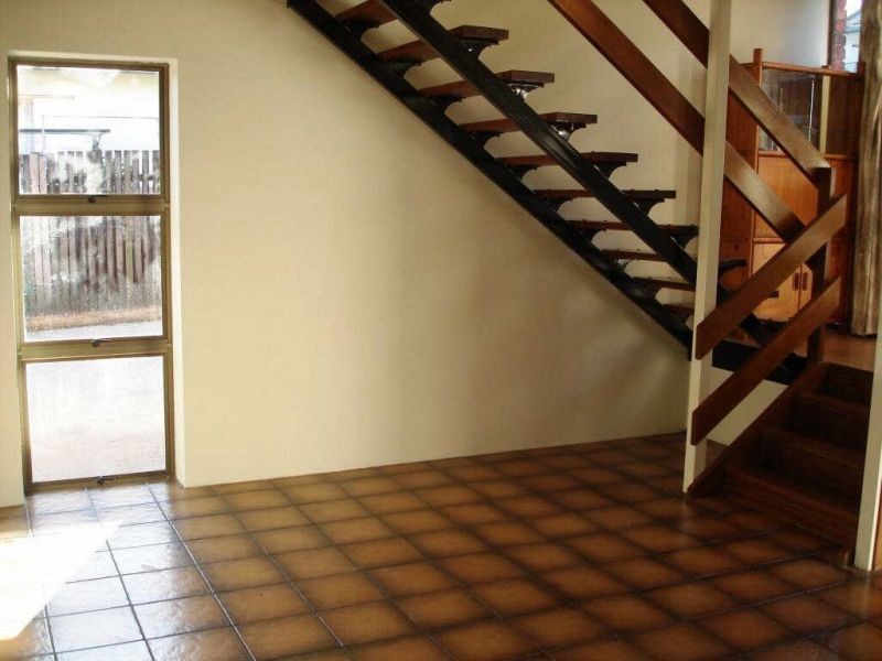 2/67 Woodward St, Edge Hill QLD 4870