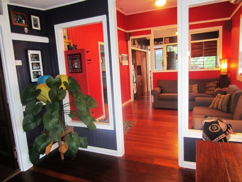 76 Cairns Street, Cairns North QLD 4870