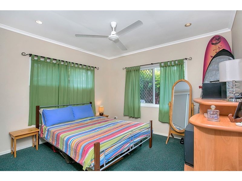 7 Goodfellow Court, Mooroobool QLD 4870