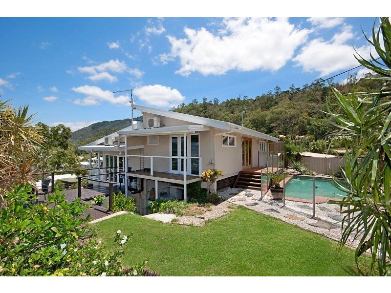 7 Aldinga Close, Whitfield QLD 4870