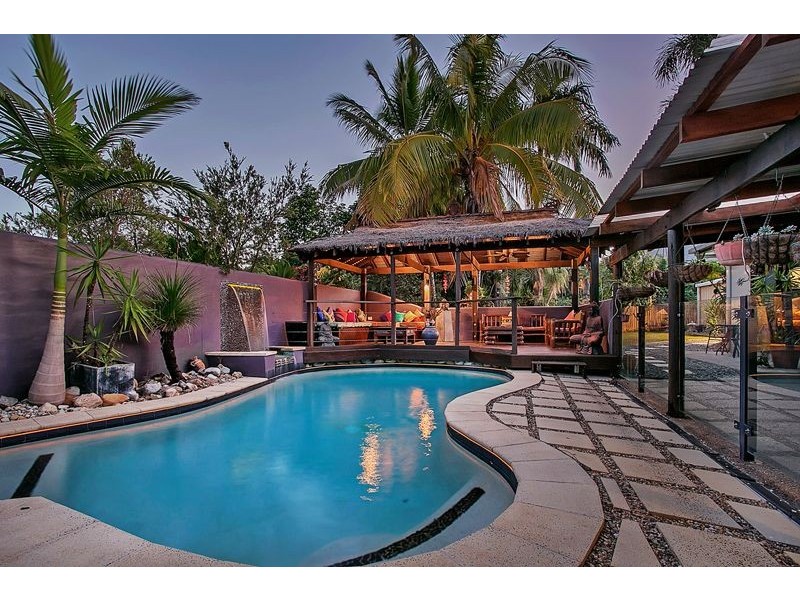 13 Dunbar Street, Mooroobool QLD 4870