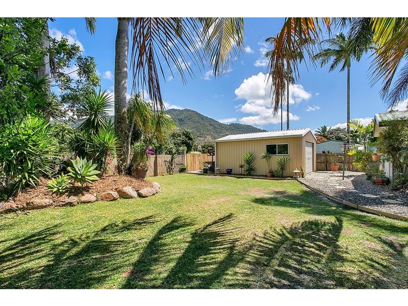 13 Dunbar Street, Mooroobool QLD 4870