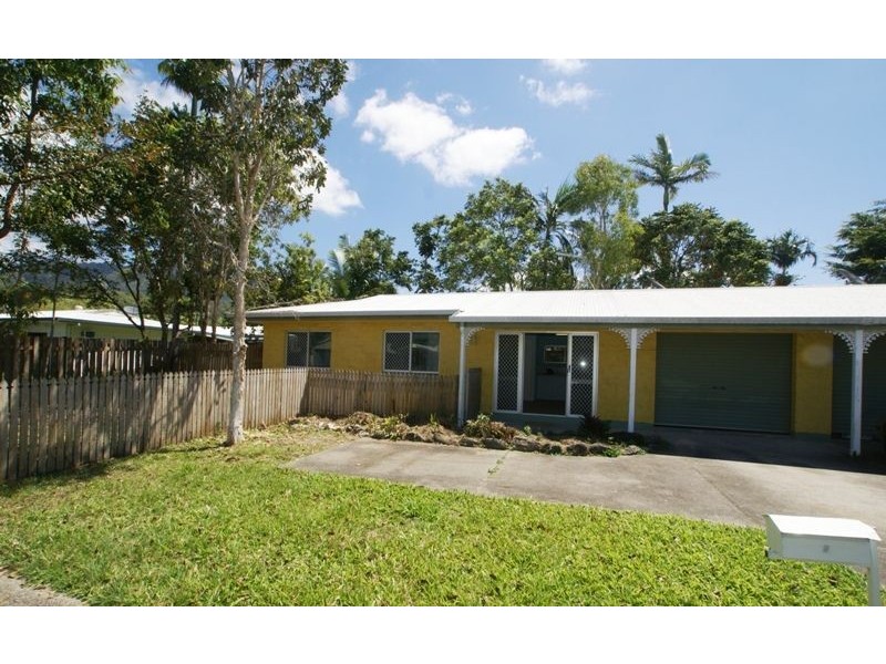 2/8 Holden Close, Whitfield QLD 4870