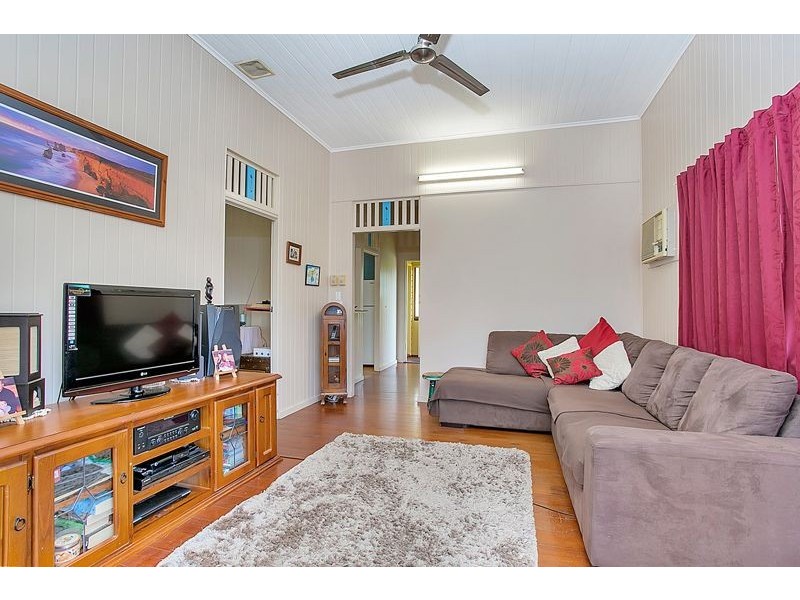 21 Ascot Avenue, Westcourt QLD 4870